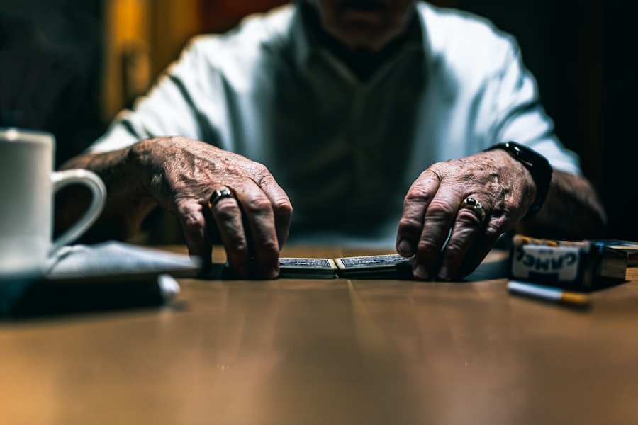 Photo Roth vs Traditional Retirement Accounts